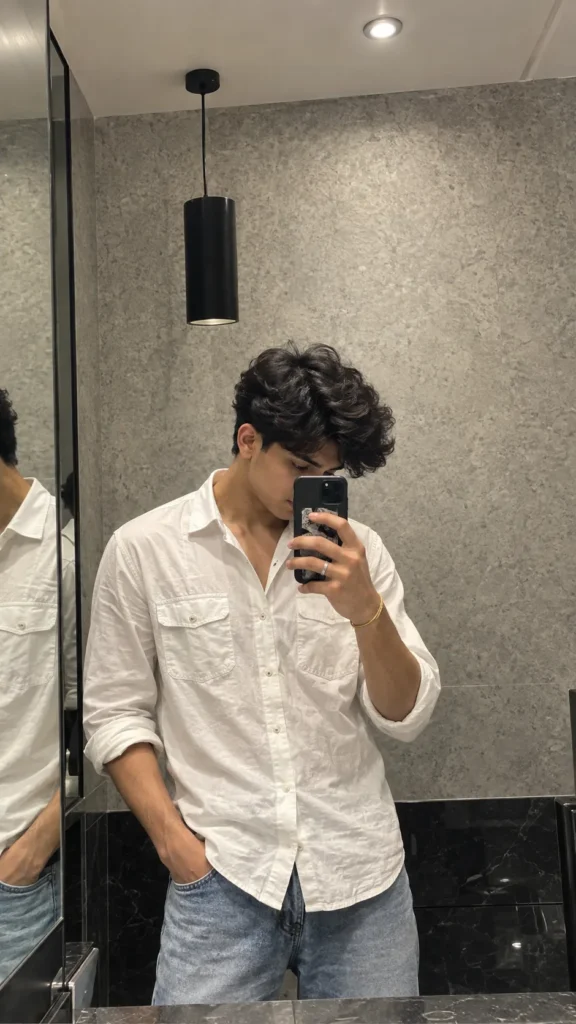 Boys Super Aesthetic Selfie Prompt