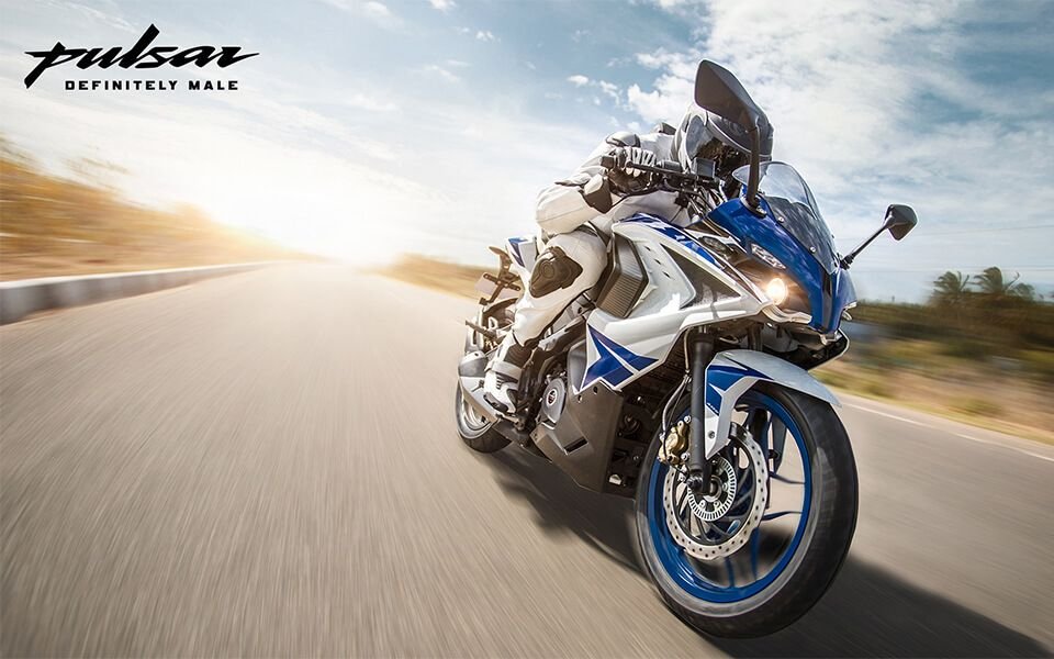 Bajaj Pulsar RS200 Sport Motorcycle